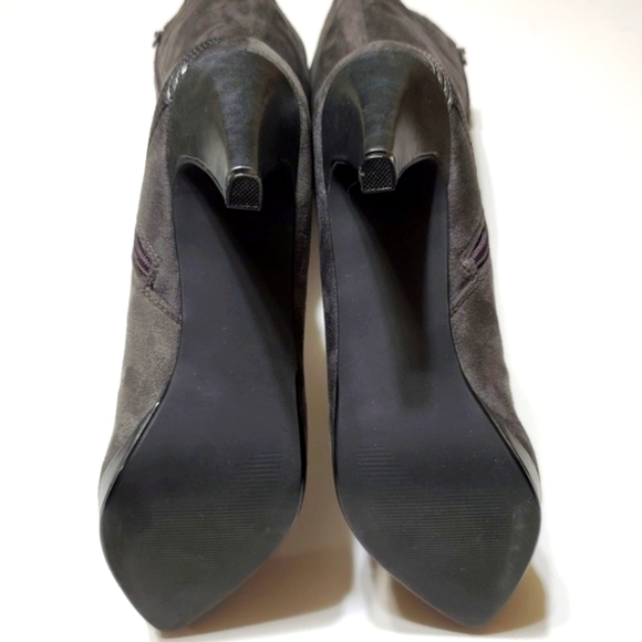 Impo Gray Boots Side Zipper w/ Stretch Side Panel Size 9.5 - Picture 4 of 8